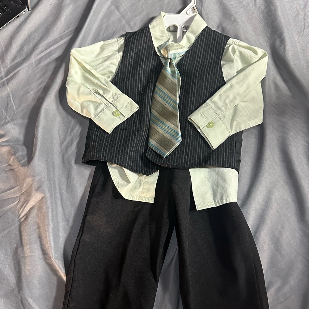 Elegant Kids Matching Set - Black and Light Green